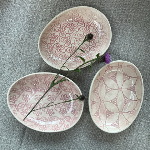 Wonki Ware Sushi or Tapas Dish - Pink Lace