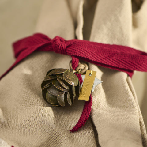 Antique Bronze Pinecone Hanging Decoration